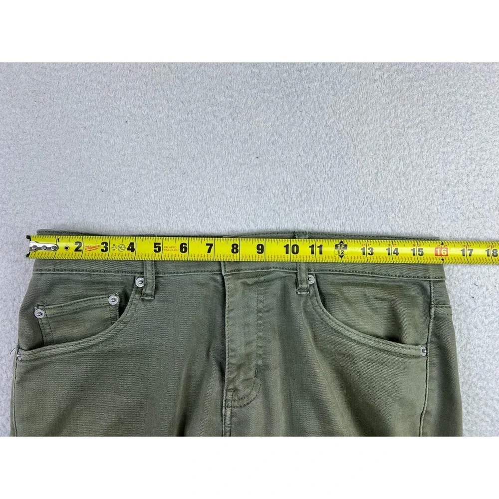 Mugsy Jeans Mens 30x30 Green Slim Tapered Stretch Denim Casual Pants Olive